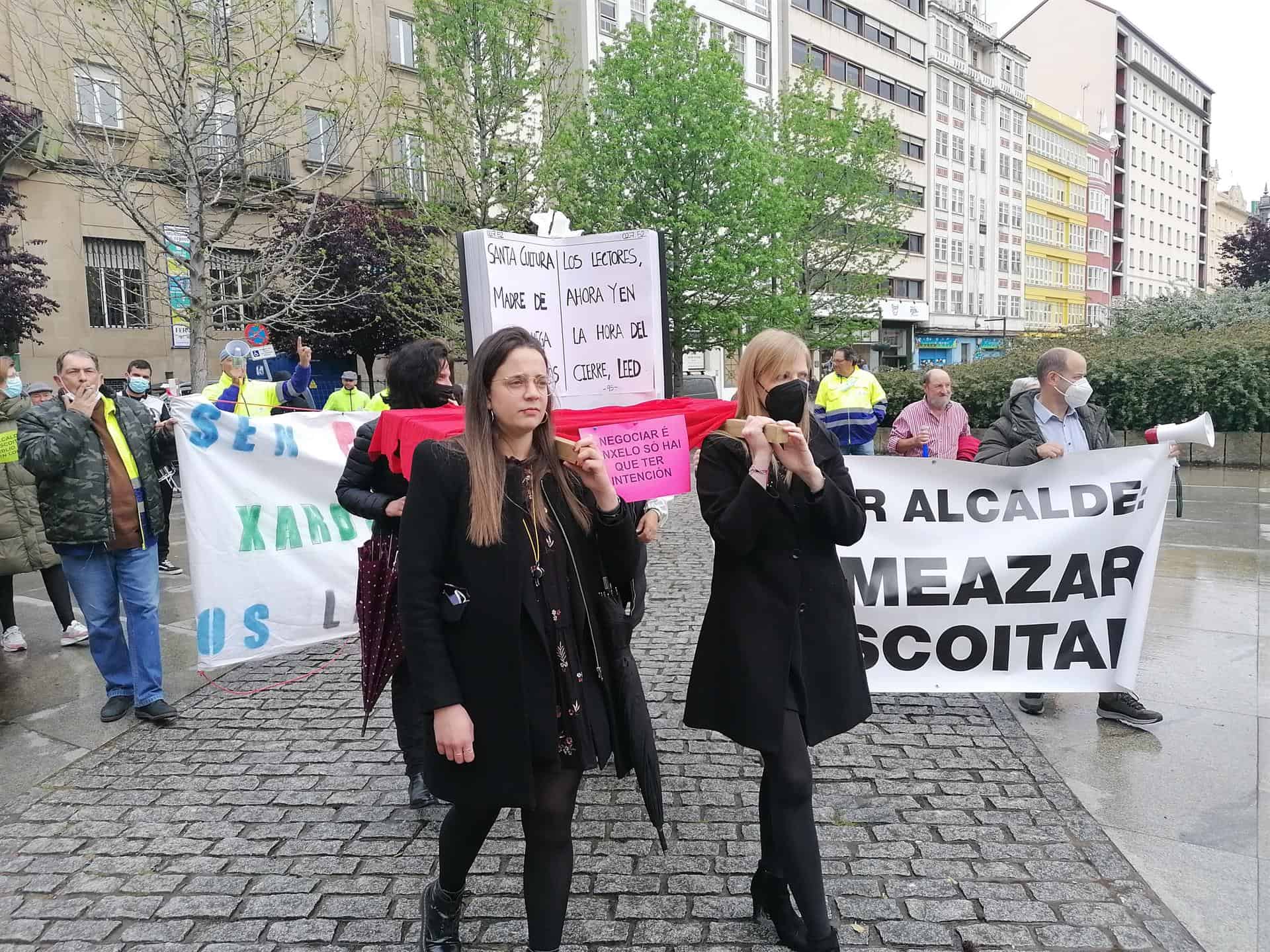 Archivo - Protesta de trabajadores de las bibliotecas