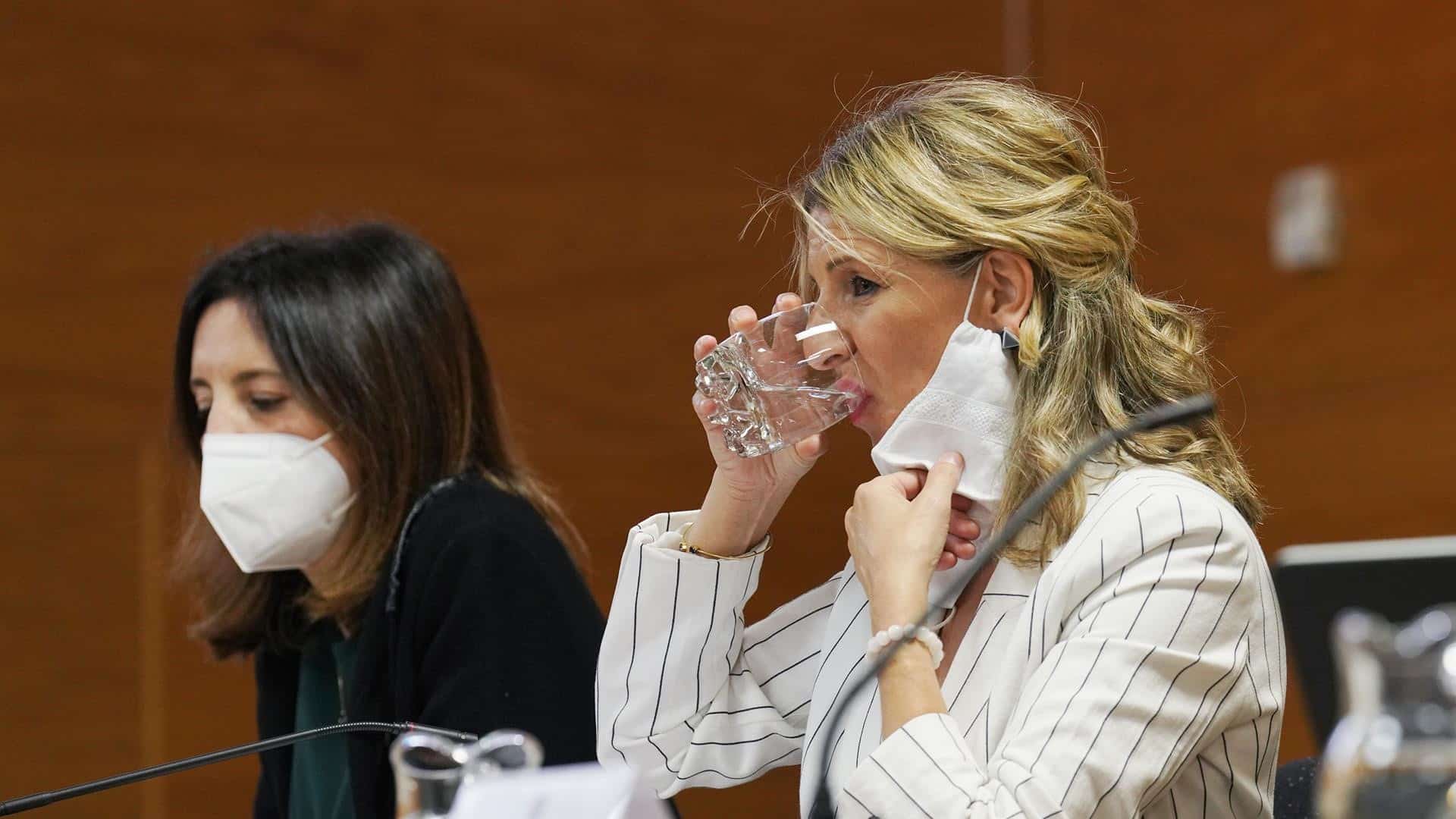 Yolanda Díaz, vicepresidenta del gobierno, da una conferencia en la Facultad de ciencias políticas de USC | ALVARO BALLESTEROS