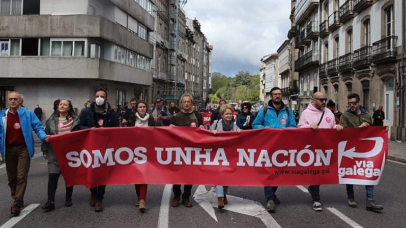 Cientos de personas se manifiestan en Santiago | CIG