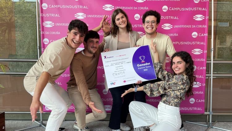 La plataforma digital para el comercio local con packaging sostenible, 'Cunca', fue diseñada por cinco estudiantes de la Escuela Universitaria de Diseño Industrial ( EUDI) del Campus Industrial de Ferrol.