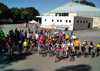 Una edición anterior de la ruta por el Día Mundial de la Bicicleta en Dodro | CONCELLO DE DODRO