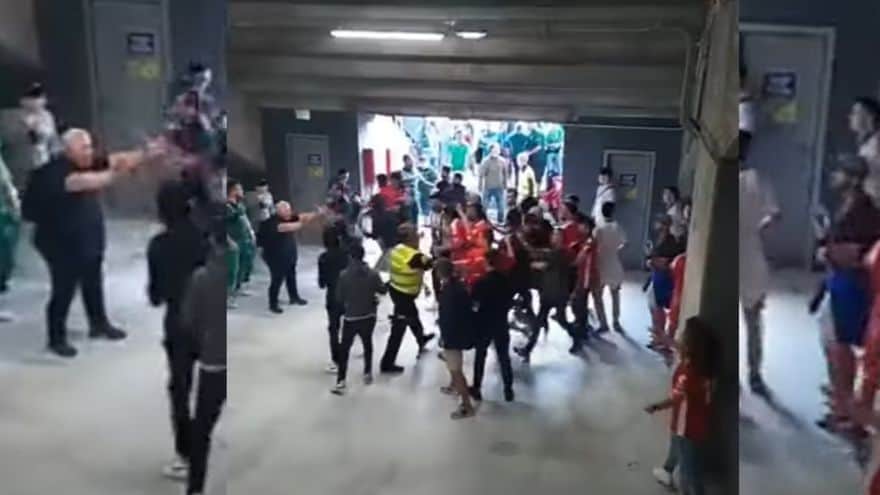 Captura del vídeo grabado por un aficionado en el que se observan las agresiones a los aficionados racinguistas