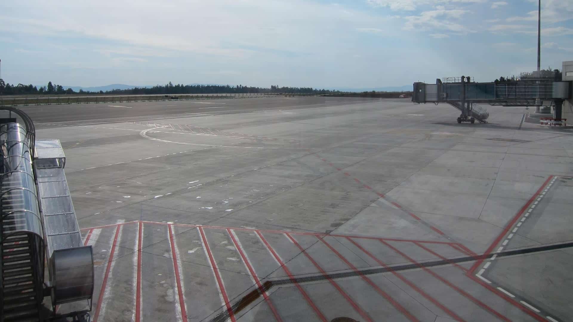 La pista del Aeropuerto de Santiago | EUROPA PRESS