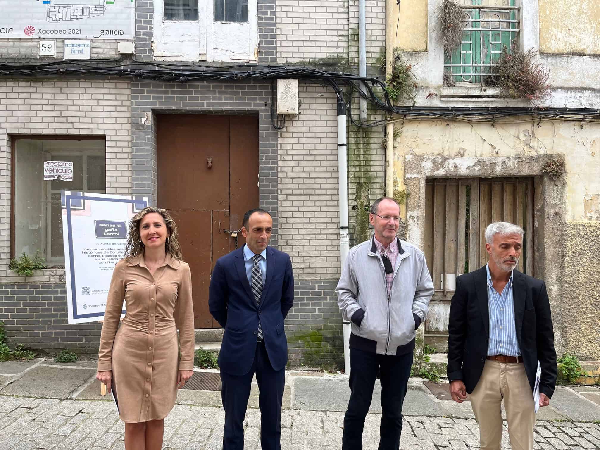 La delegada de la Xunta en Ferrol, Martina Aneiros, durante la presentación de nuevas viviendas del plan Rexurbe en Ferrol Vello | XUNT