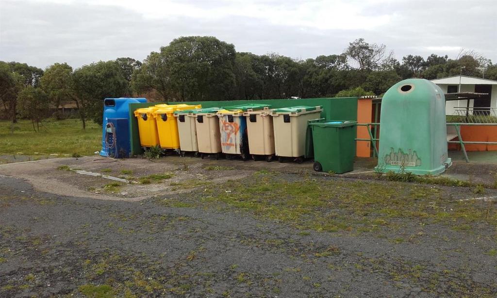 Contenedores de basura en Valdoviño
