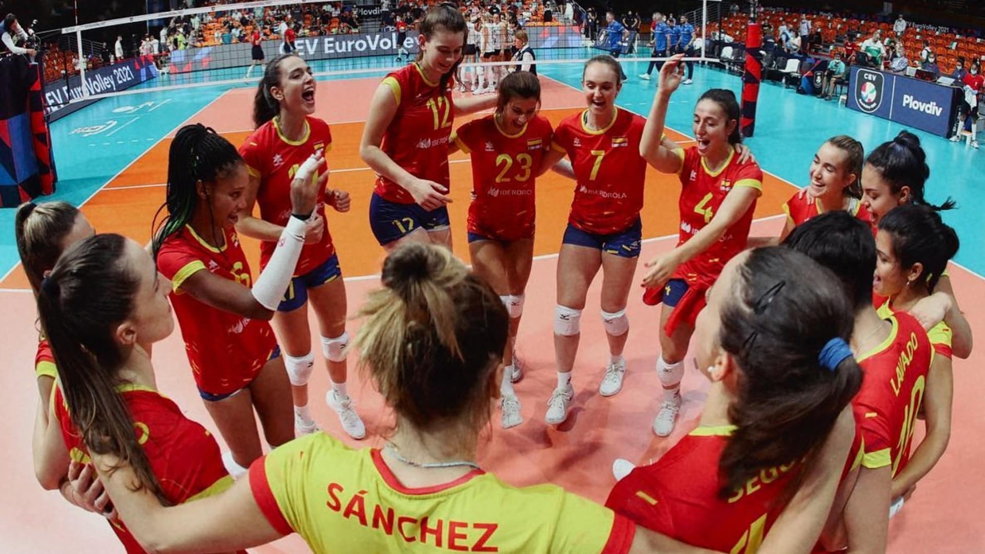 La Selección Española Femenina de Voleibol | CEDIDA
