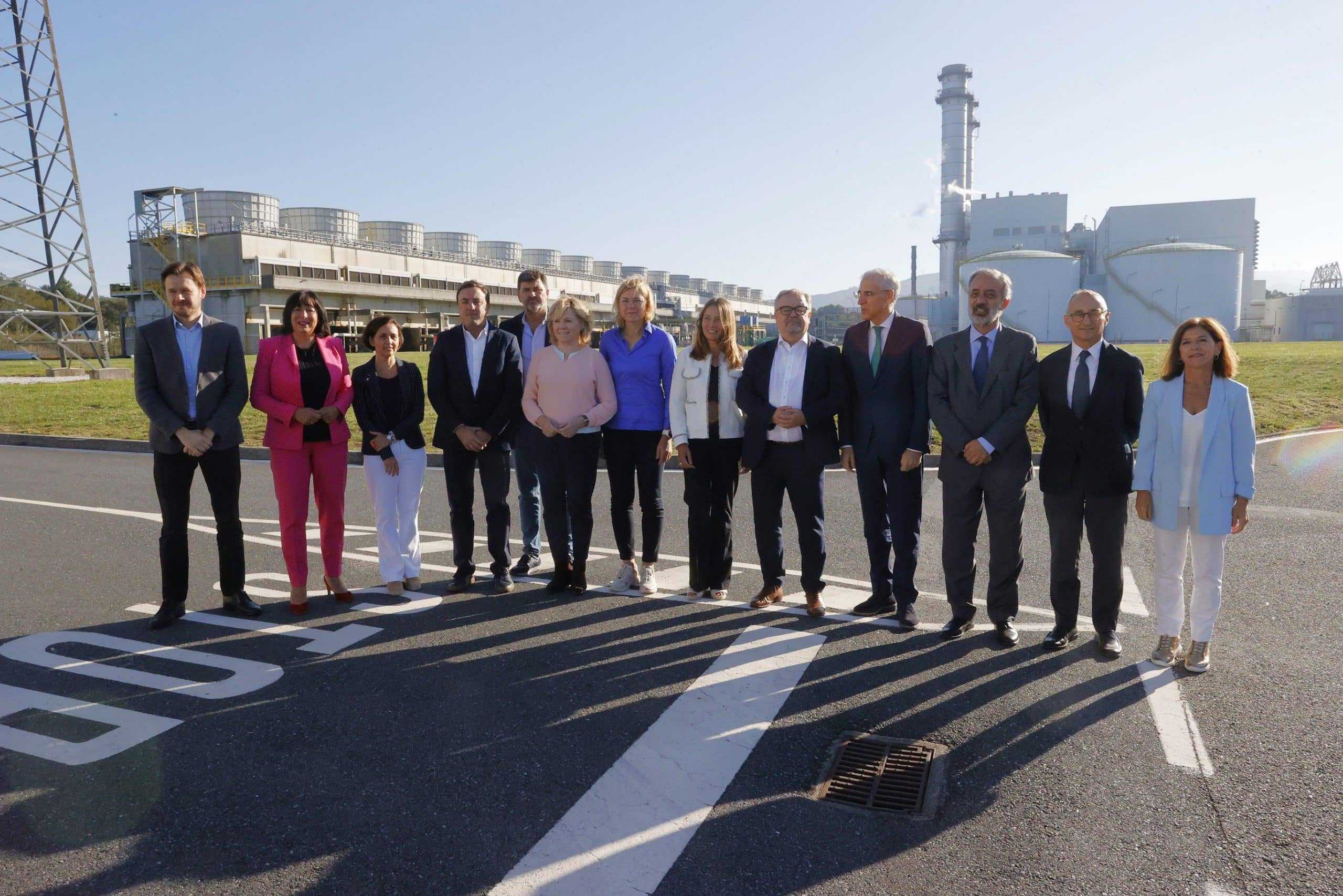 Visita de los representantes europeos a la central de Endesa en As Pontes