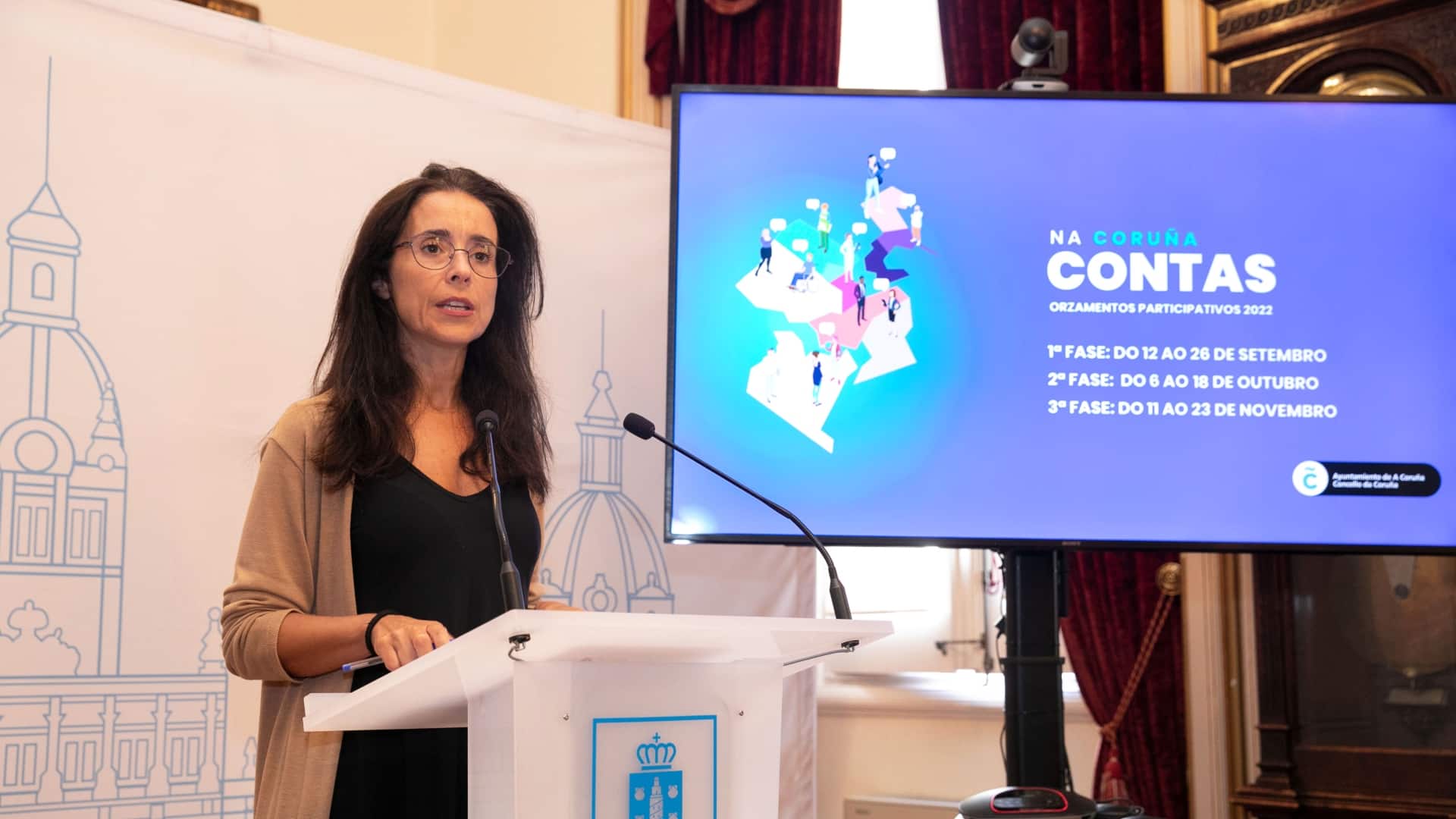 La concelleira de Participacion, Yoya Neira, presentando los Orzamentos Participativos | CONCELLO DA CORUÑA