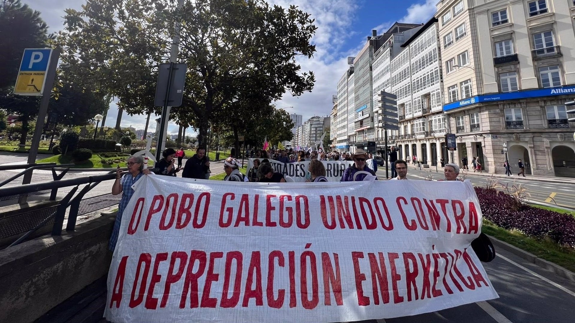 La manifestación contra la energía eólica en A Coruña | EP