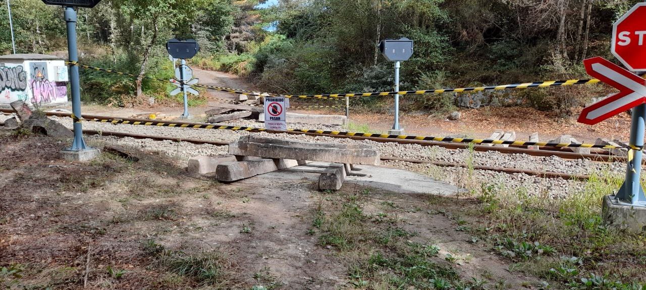 Imagen de uno de los pasos a nivel afectados en Coeo | Concello de Lugo