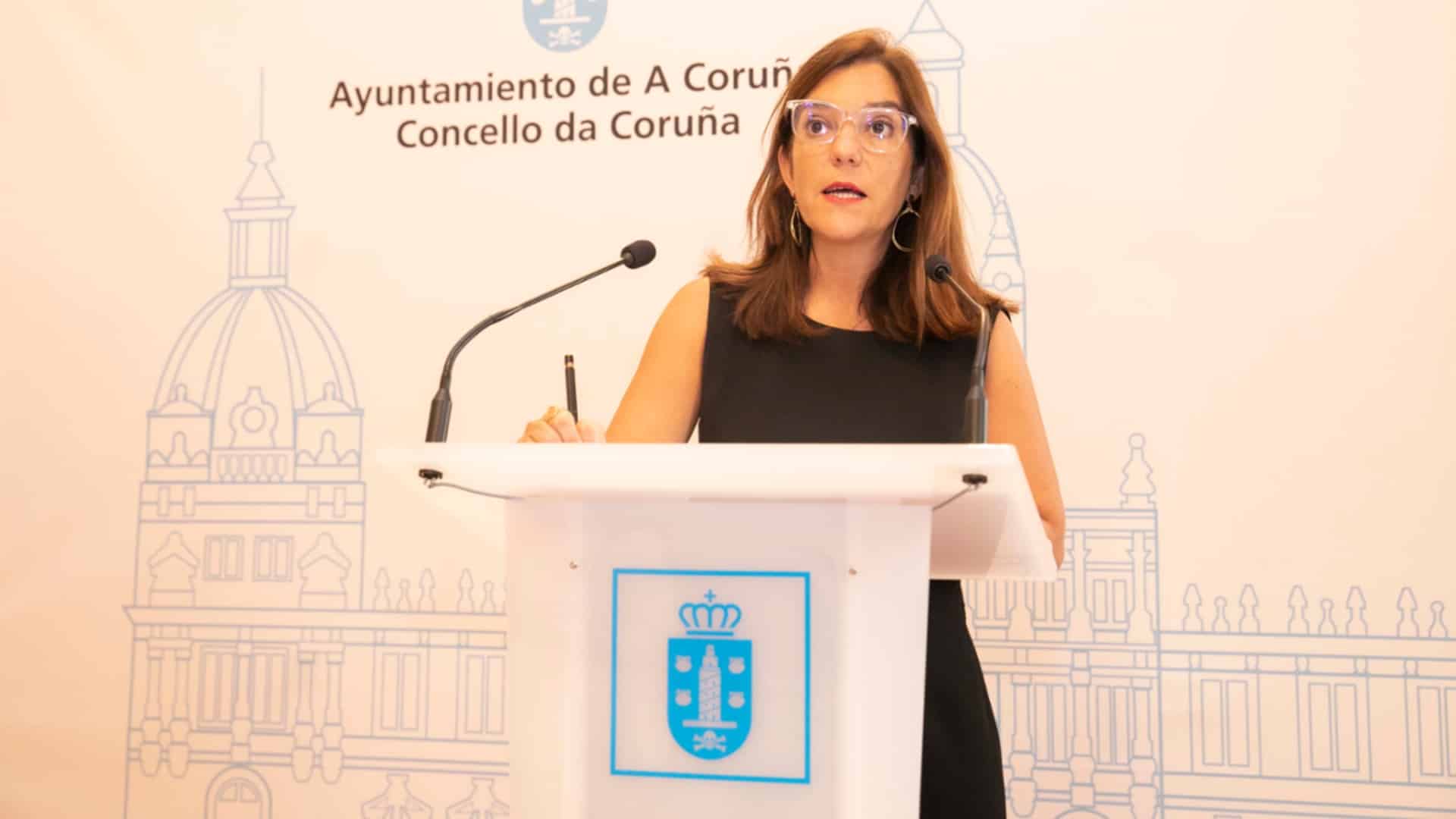 La alcaldesa de A Coruña, Inés Rey, en la rueda de prensa posterior a la reunión de la Xunta de Goberno Local | CONCELLO DA CORUÑA