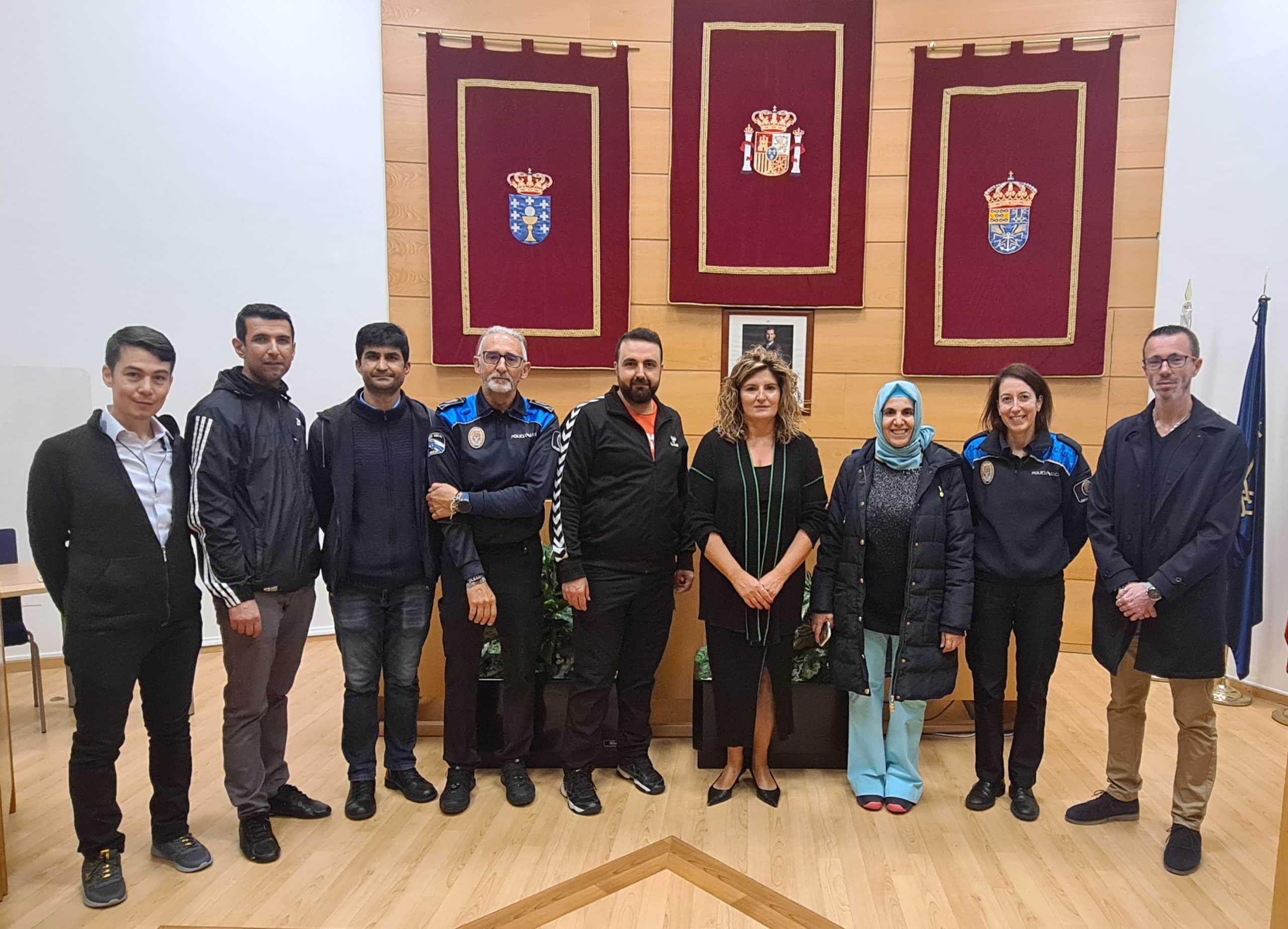 Marián Ferreiro estuvo acompañada por el edil de Seguridad Ciudadana, Román Romero, y los responsables del equipo de Educación Vial del Ayuntamiento, Pedro Caneiro y Sonia López