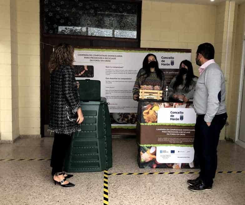 Imagen de archivo de un stand informativo sobre el compostaje doméstico en Narón