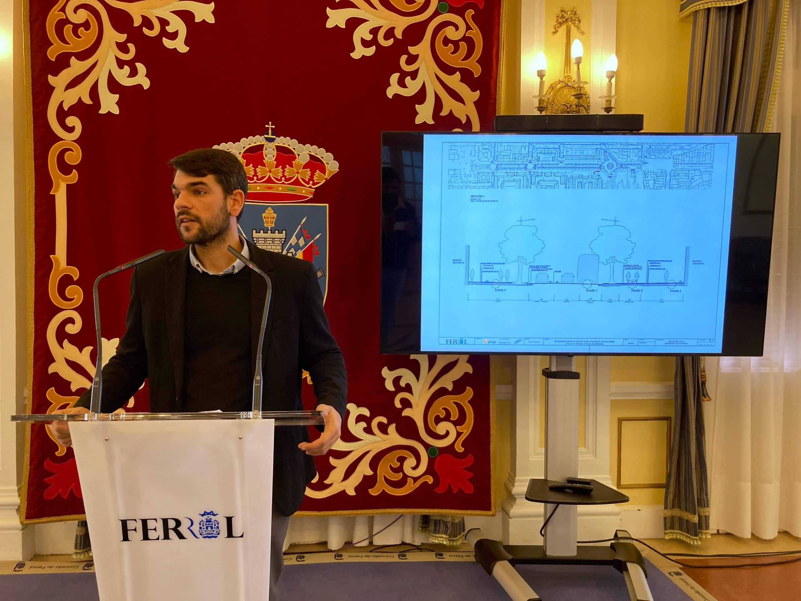 El portavoz del gobierno y concejala de Urbanismo, Julián Reina, presentó esta mañana el proyecto