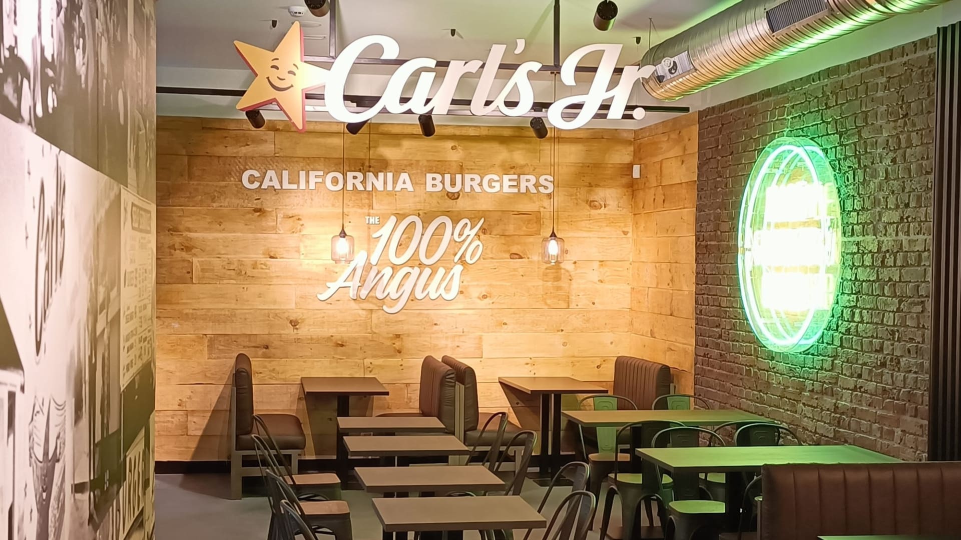 La hamburguesería Carls' Jr. en Marineda City | CEDIDA