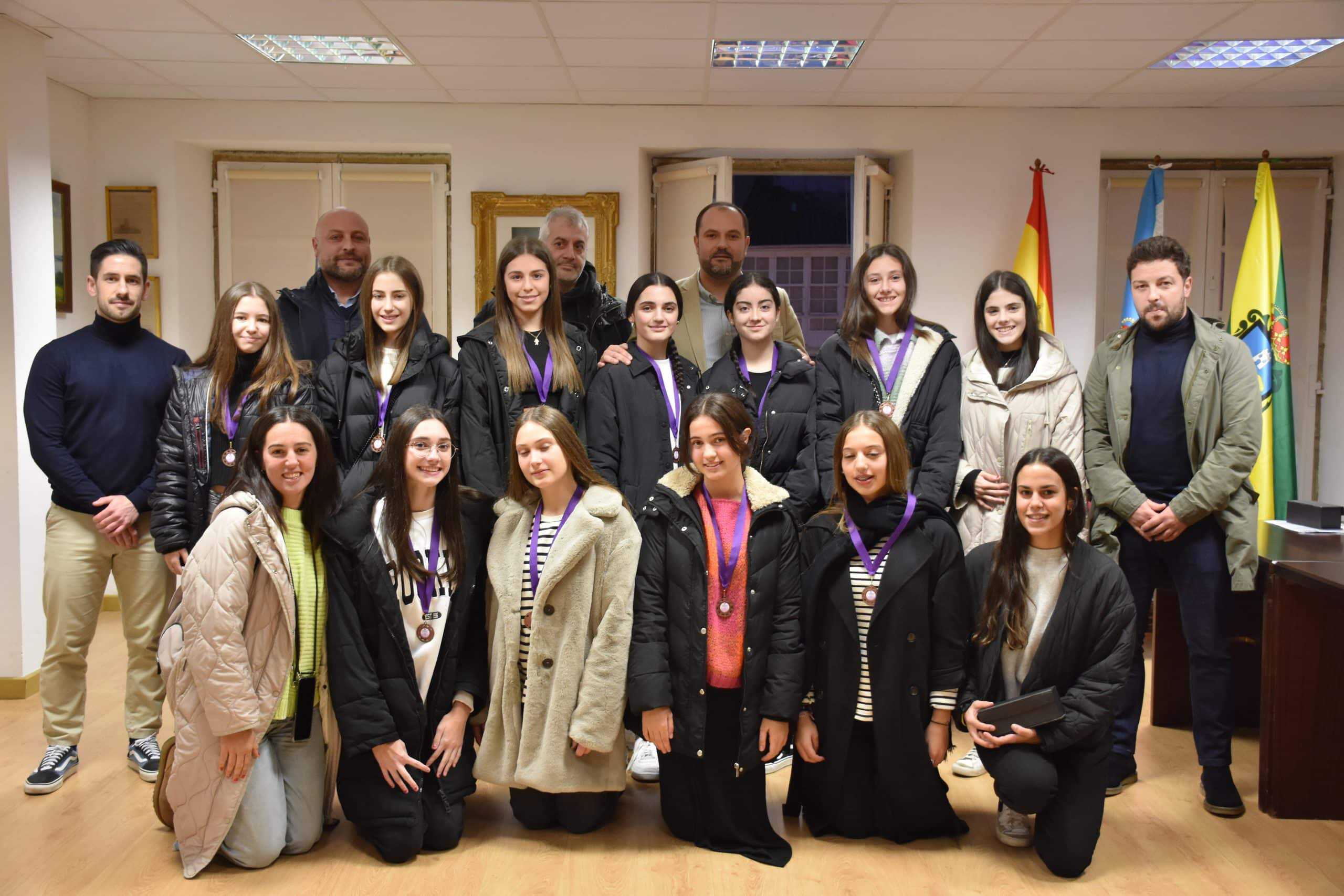 La ceremonia de entrega de distinciones tuvo lugar en el salón de plenos del ayuntamiento