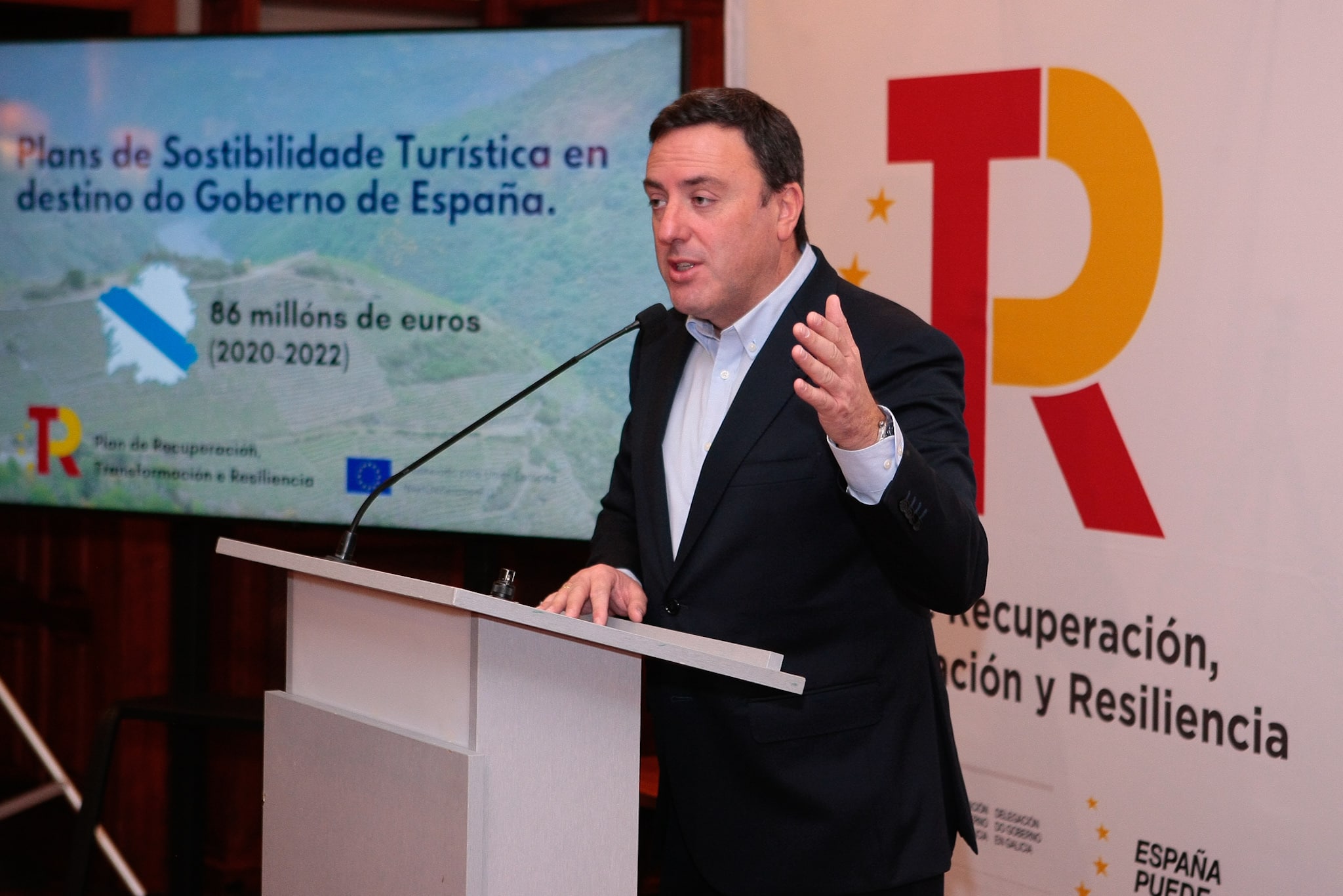 El presidente de la Diputación de A Coruña, Valentín González, presentó hoy este paquete de ayudas al turismo