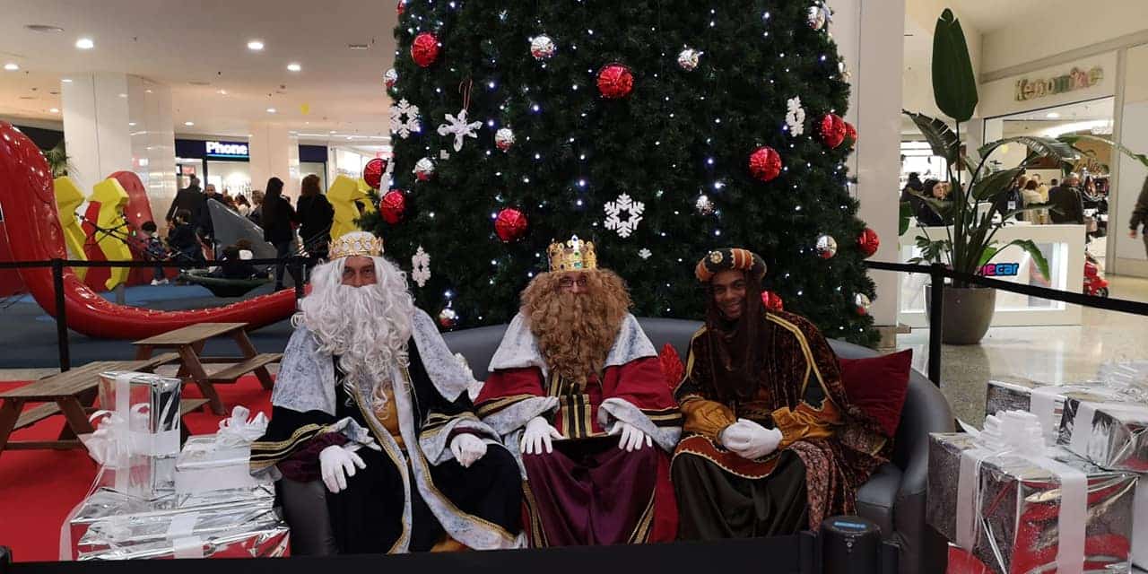 Archivo - Visita de los Reyes Mago a Odeón