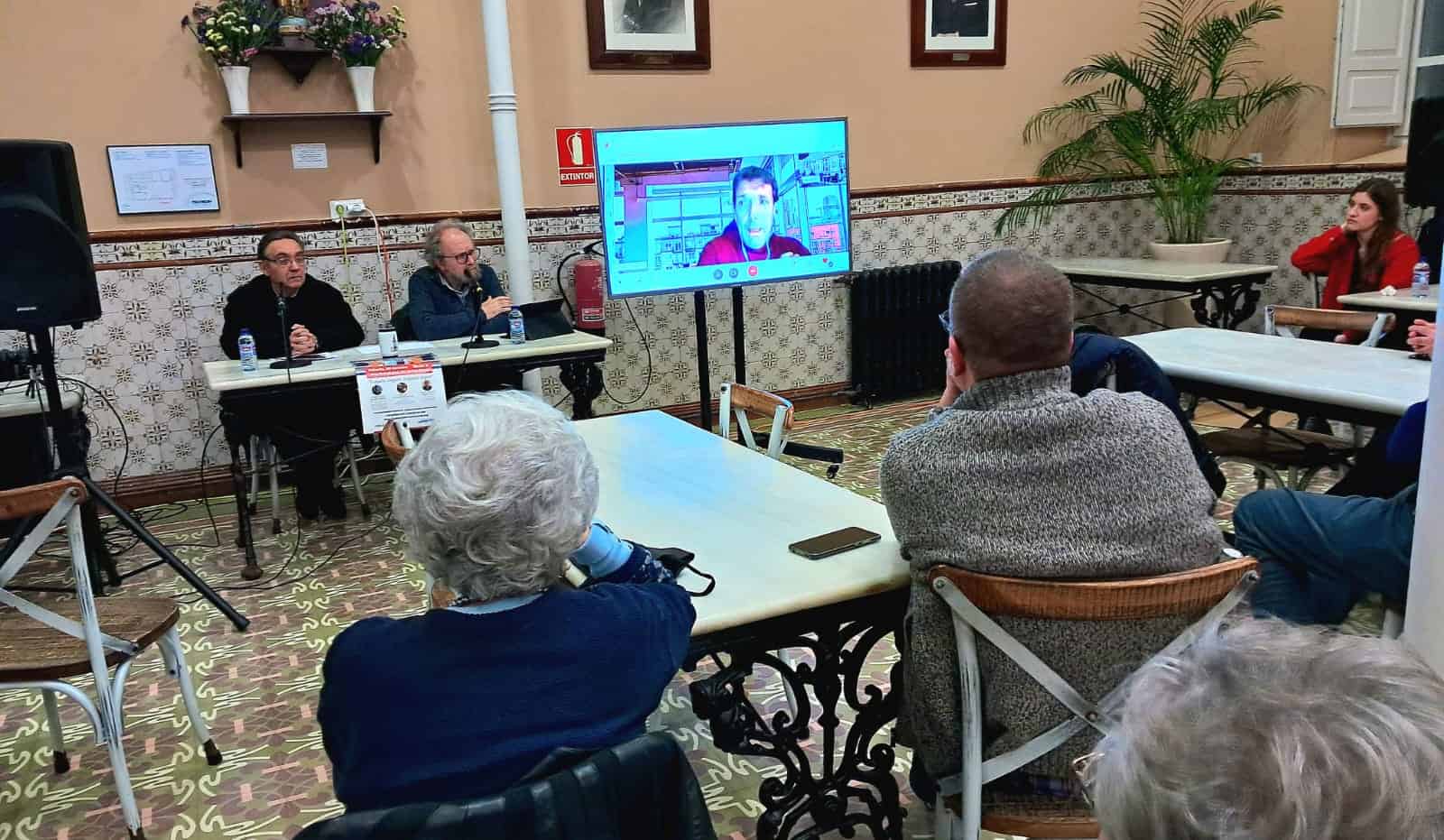 Los ponentes de esta jornada inaugural fueron Francisco Javier Tarín, responsable de seguridad y salud del Metro de Madrid; y Rafael Aguirrebengoa, exsindicalista, funcionario jubilado y actividad social