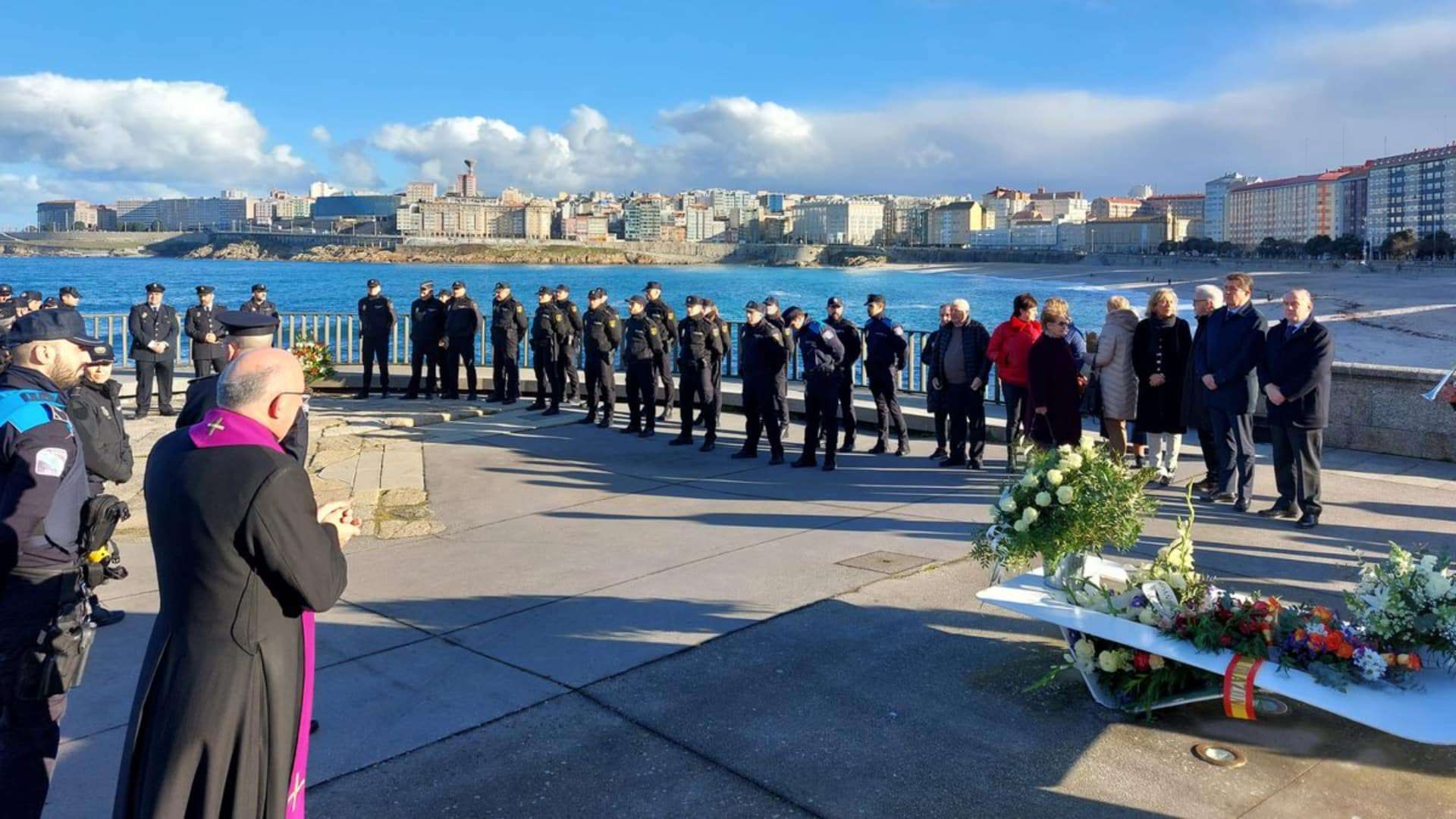 El homenaje a los héroes del Orzán | CONCELLO DA CORUÑA