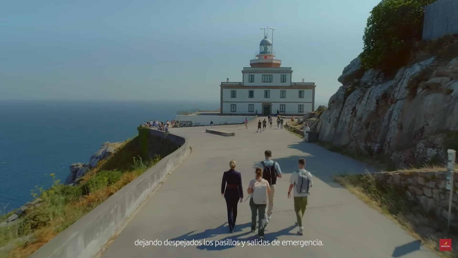 Un fotograma en Fisterra del anuncio de Iberia | IBERIA