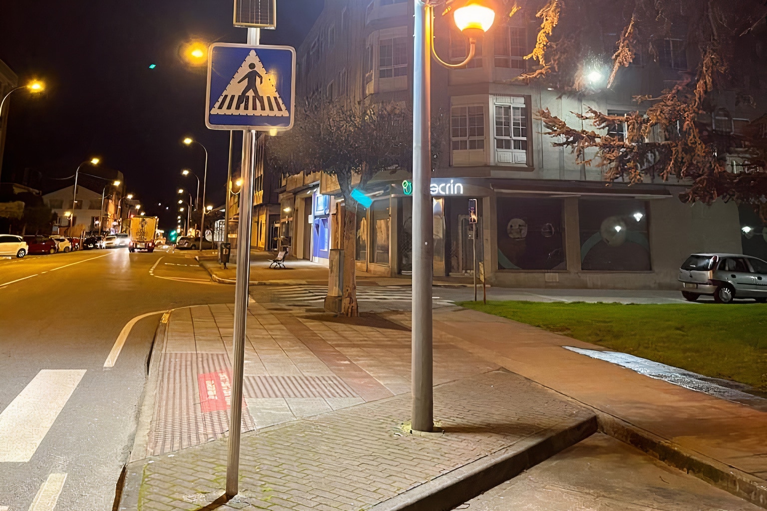 Nueva iluminación en un paso de peatones de Xuvia