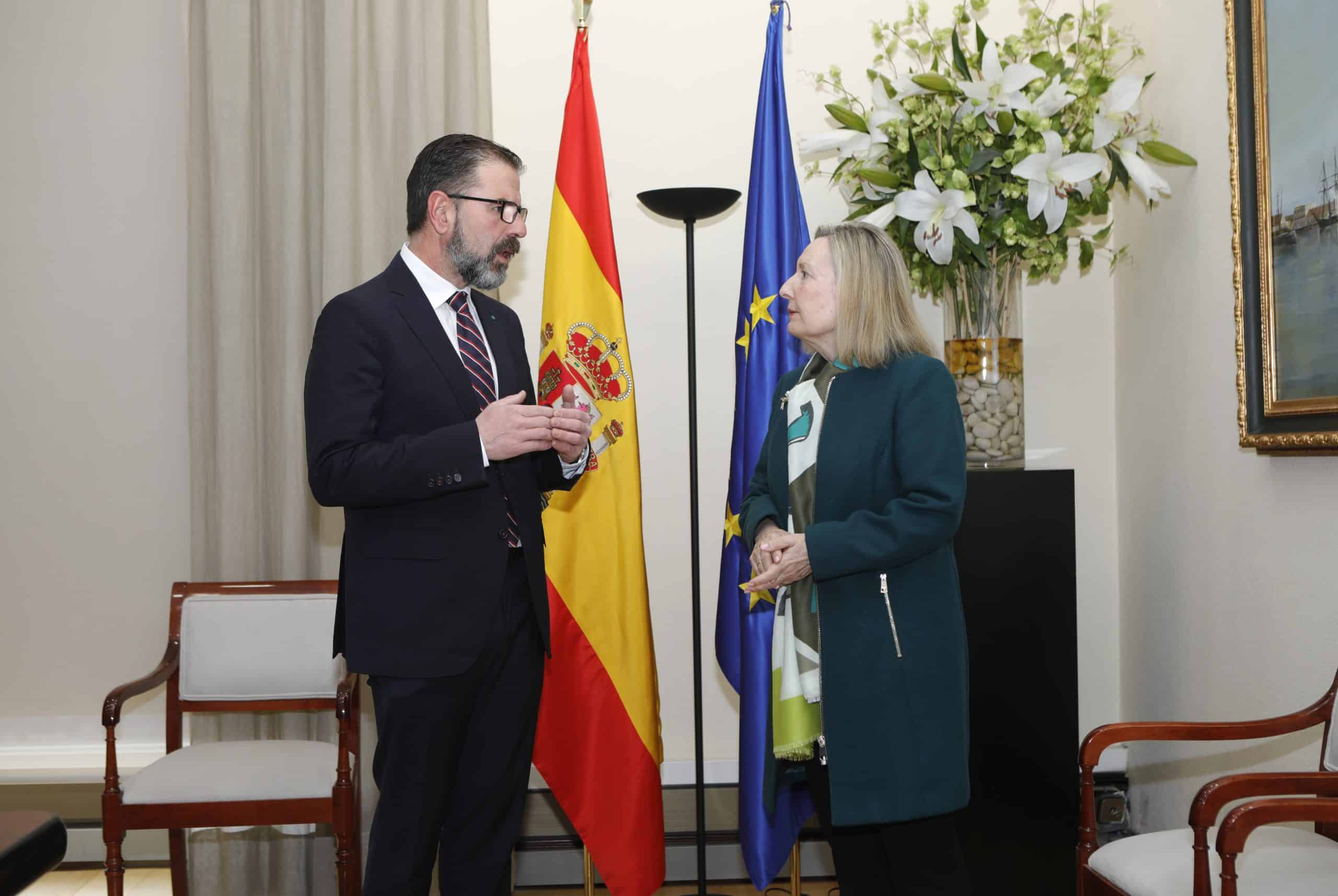 Ángel Mato se reunió en Madrid con María Amparo Valcarce y responsables del Invied