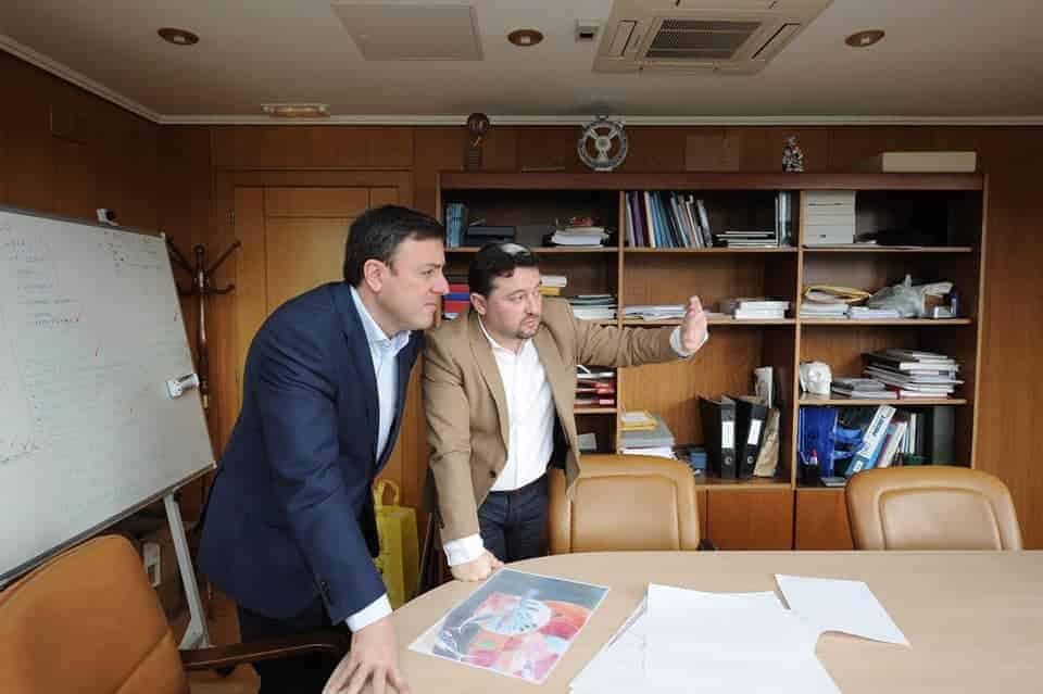 Archivo - Visita del presidente de la Diputación a Cariño