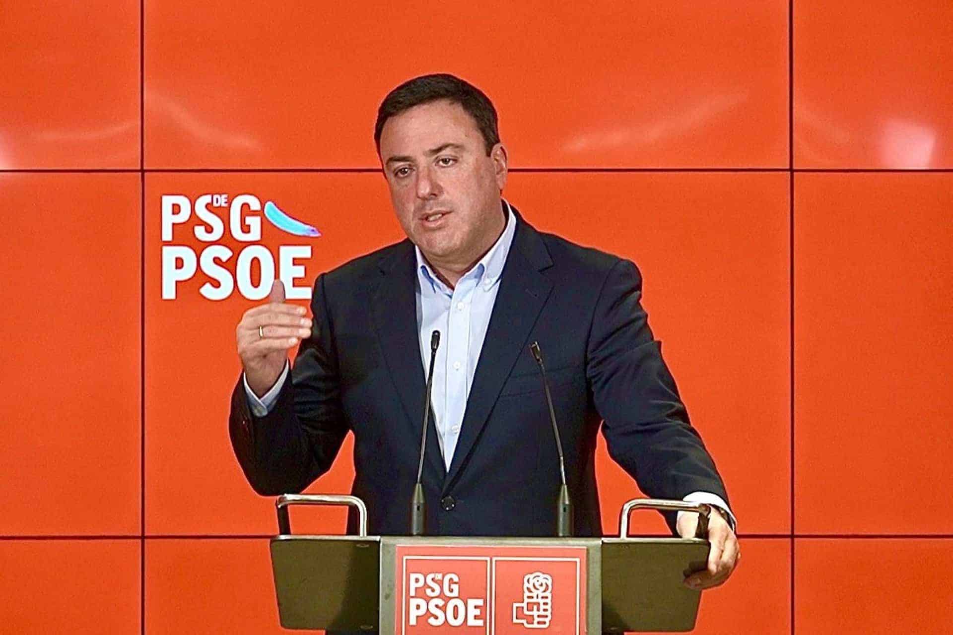 El secretario xeral del PSdeG, Valentín González Formoso, en rueda de prensa.