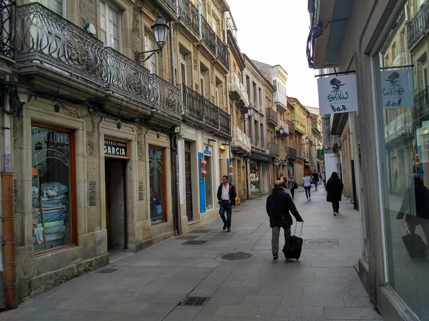 La zona de San Pedro será una de las zonas donde se sacarán los comercios a la calle | Lugo Monumental