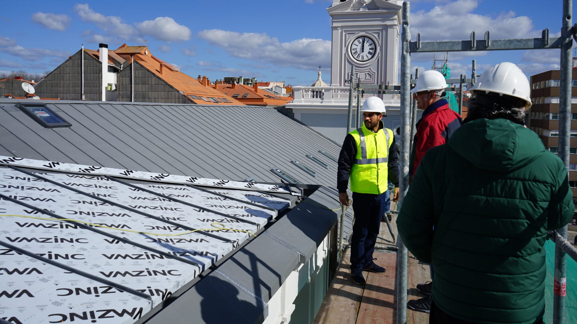 La visita a las obras de la cubierta del ayuntamiento de Ferrol | CONCELLO DE FERROL