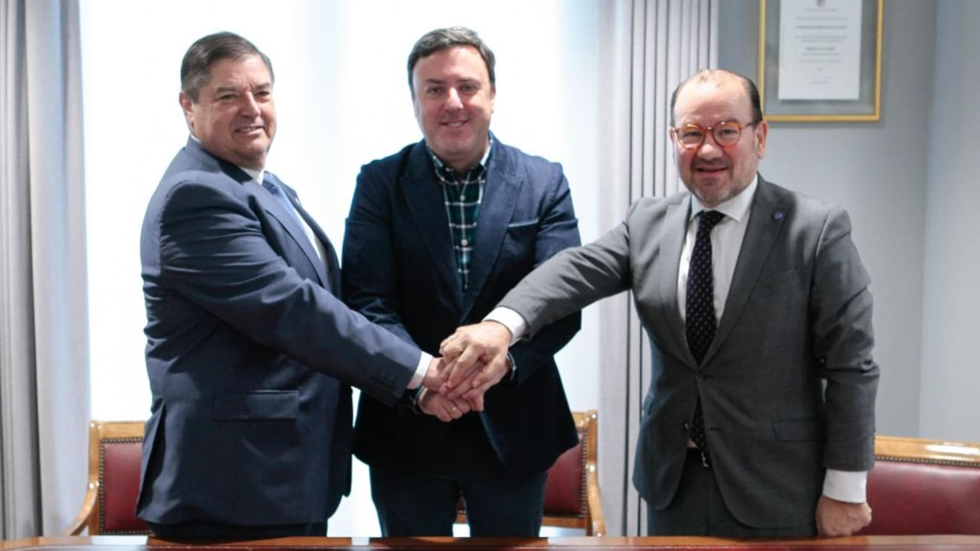 La firma del convenio entre Deputación da Coruña, UDC y USC | DEPUTACIÓN DA CORUÑA