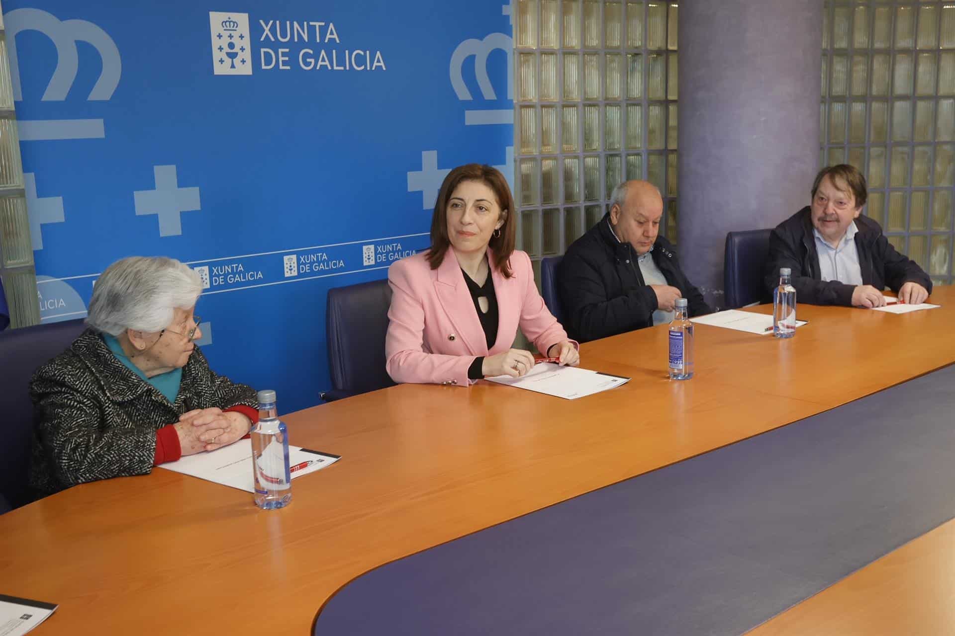 La conselleira de Medio Ambiente, Territorio e Vivenda, Ángeles Vázquez, en una reunión en la Delegación de la Xunta en Ferrol. - XUNTA