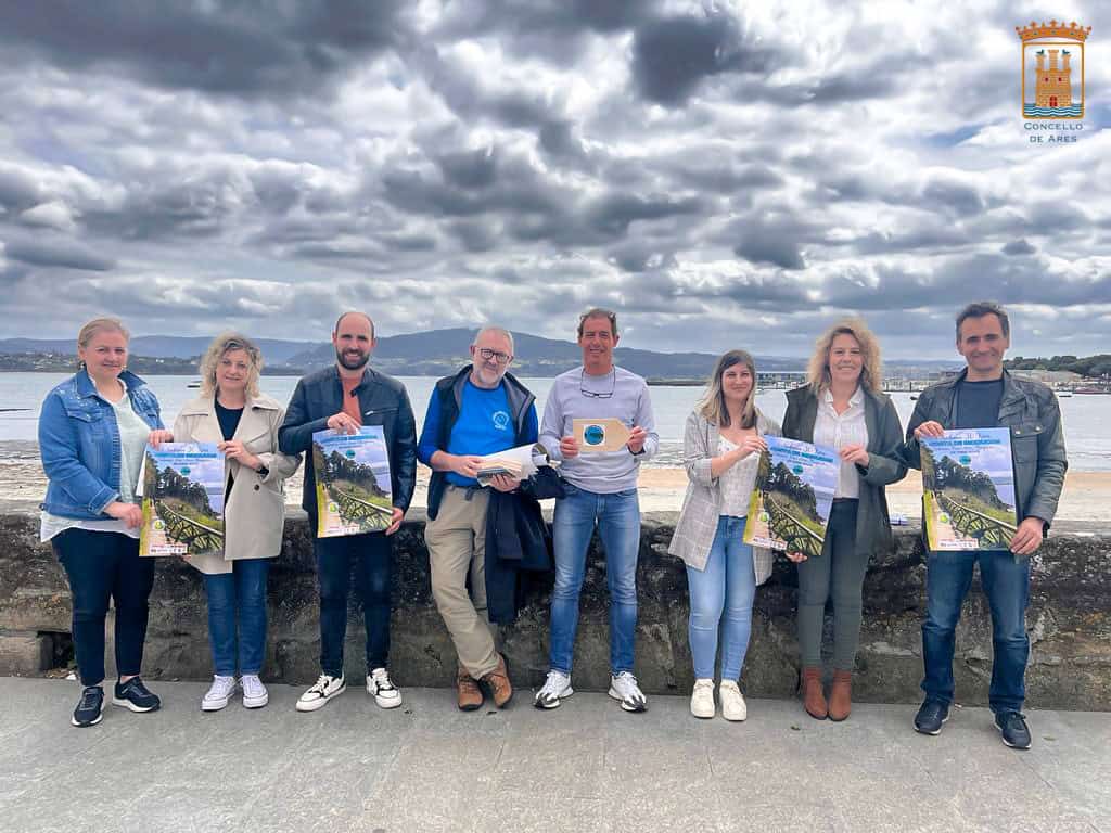 Representantes del Club de Montaña y de los ayuntamientos de Ares, Cabanas, Fene y Mugardos.