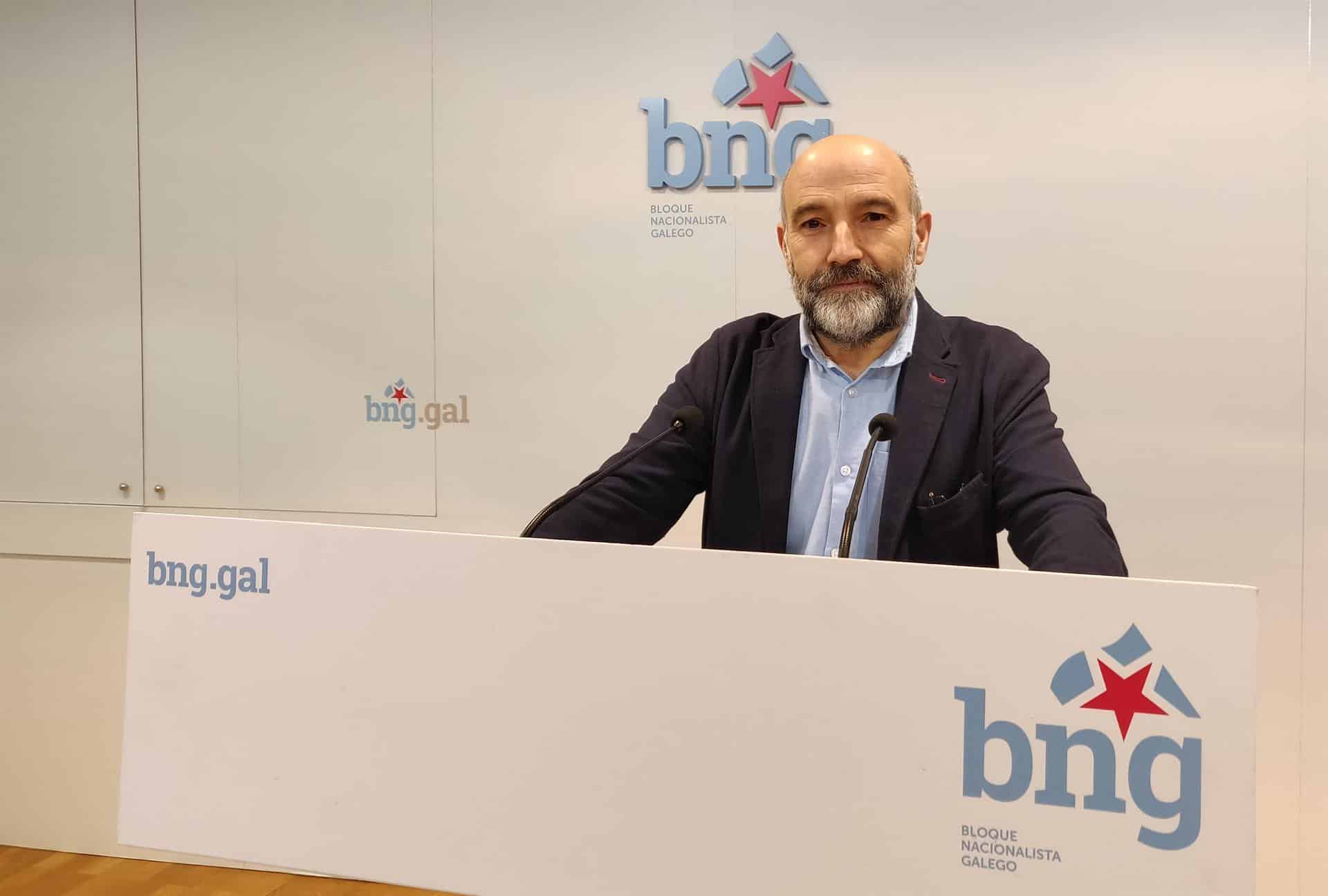 Archivo - El diputado del BNG en el Congreso, Néstor Rego, en rueda de prensa. - BNG - Archivo