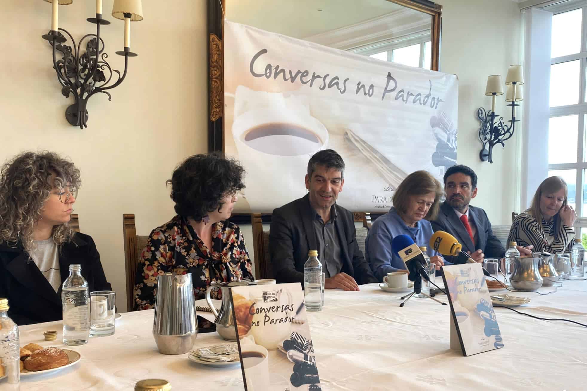 Suárez participó en el ciclo 'Conversas no Parador', que organiza el Club de Prensa de Ferrol