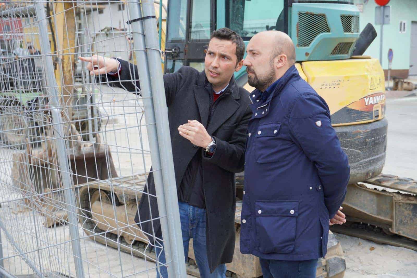 José Manuel Lage y Jorge Ulla visitaron en Narón las obras de Santa Cecilia