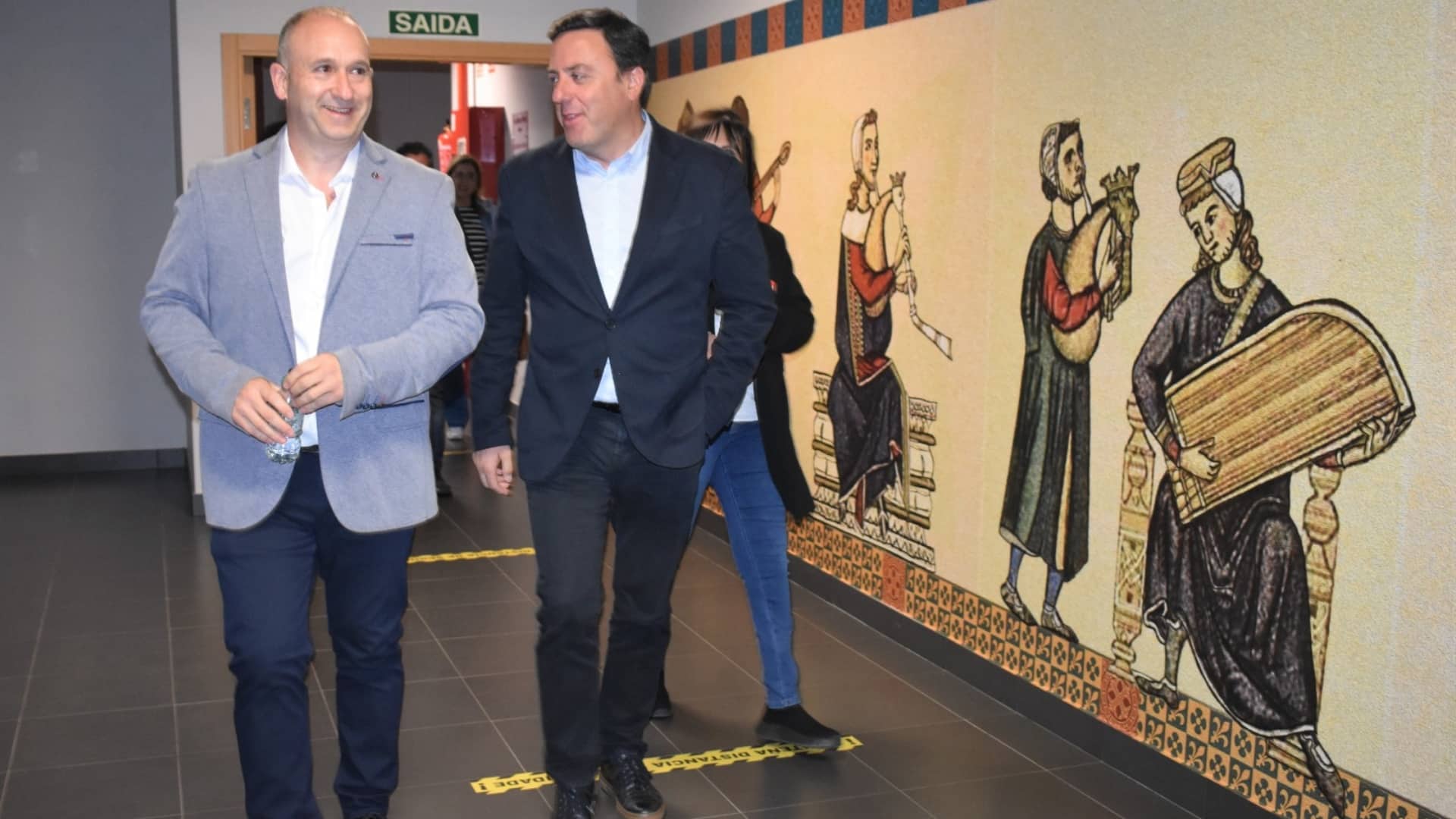 El alcalde y candidato a la reelección en Negreira, Manuel Ángel Leis Míguez, y el presidente del PSdeG, Valentín González Formoso | PSOE DE NEGREIRA