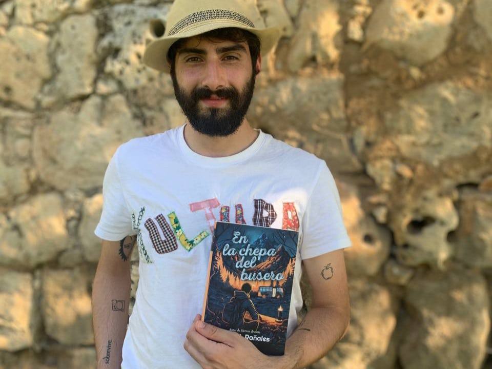 El periodista y escritor residente en Ares, Pablo J. Rañales