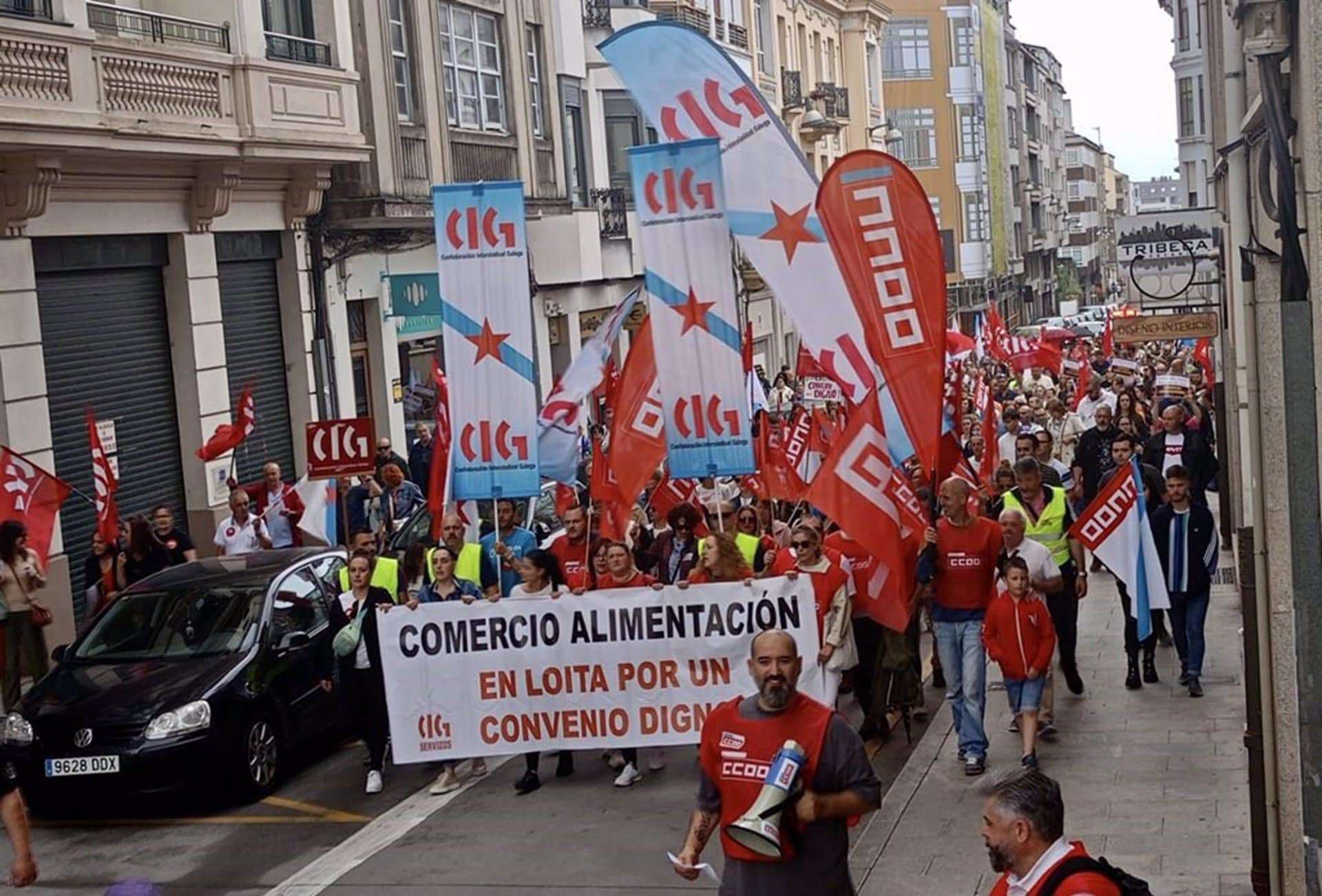 Trabajadores del sector del comercio de alimentación se manifiestan en Lugo | CIG