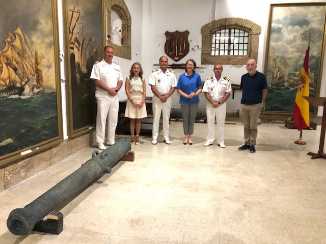 Acto de entrega del cañón