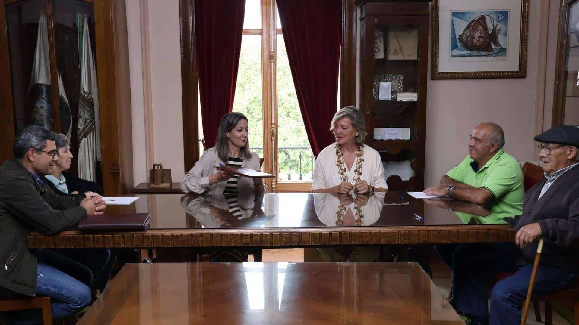 La firma de la cesión de los terrenos del paso a nivel de Recimil | CONCELLO DE LUGO