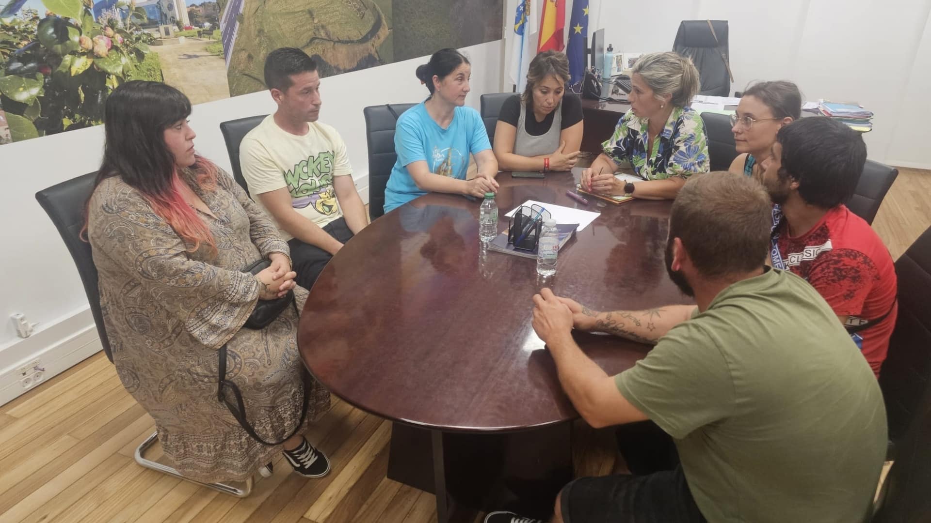 La reunión del Gobierno local de Vimianzo con las familias | CONCELLO DE VIMIANZ