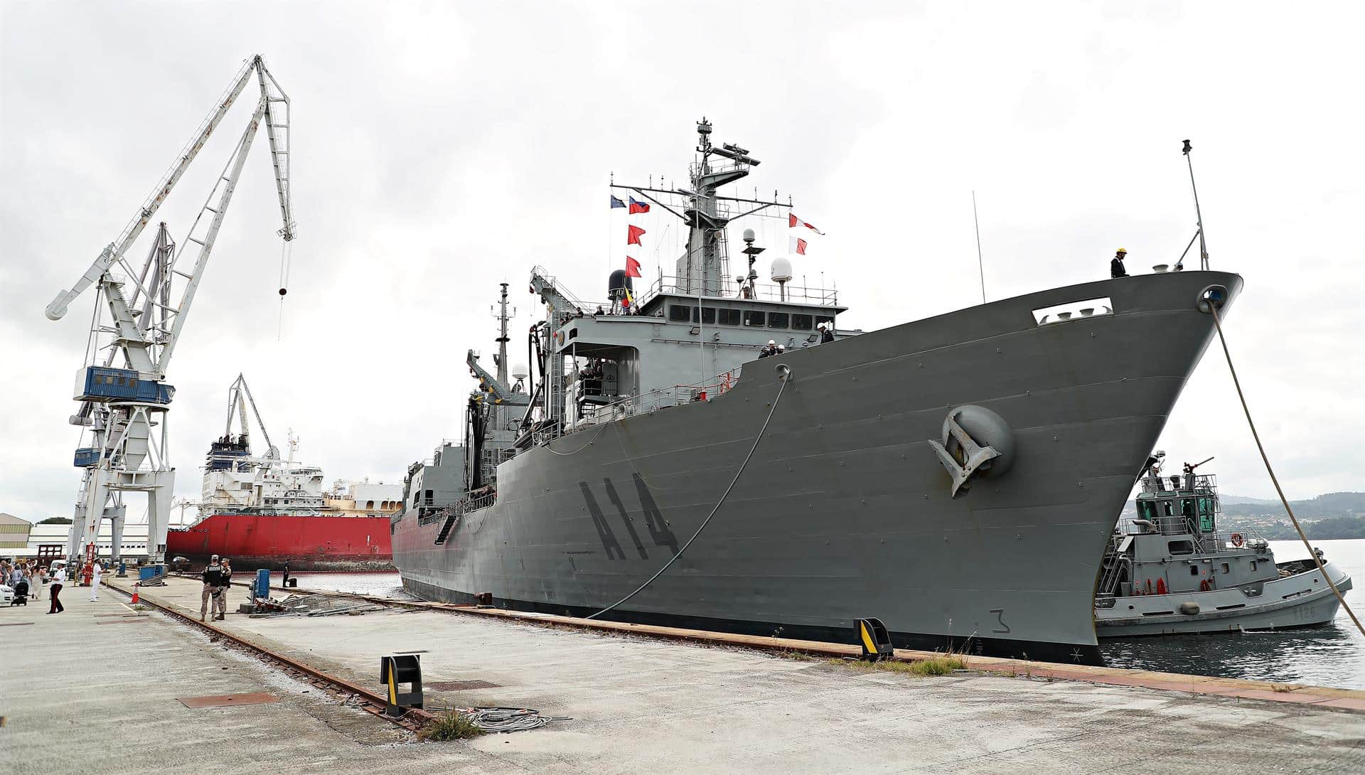 Archivo - El BAC. “Patiño” a su llegada al muelle nº10 del Astillero de Navantia con motivo de su regreso del despliegue en la Agrupación Naval Permanente de la OTAN núm. 2, a 26 de junio de 2023, en Ferrol | RAÚL LOMBA/EP