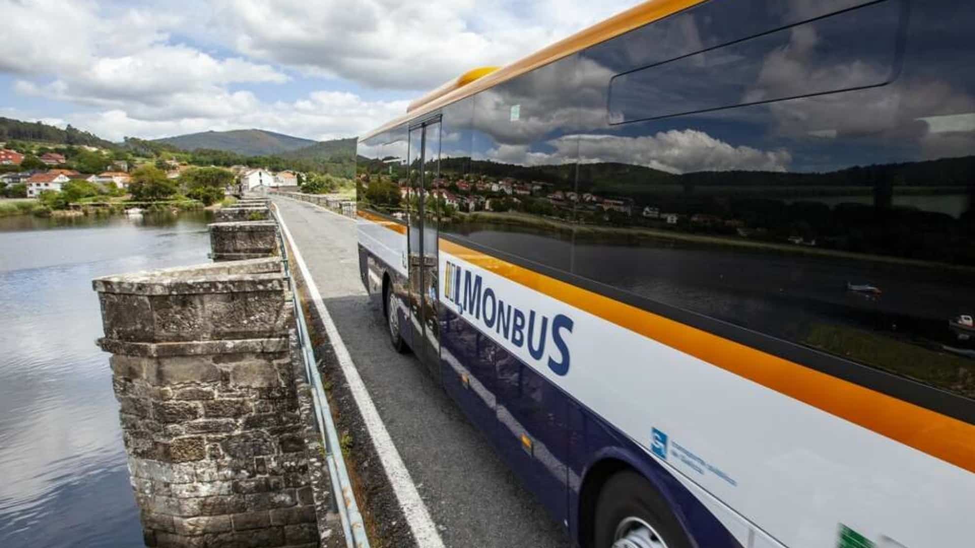 Imagen de archivo de un autobús de Monbus | MONBUS