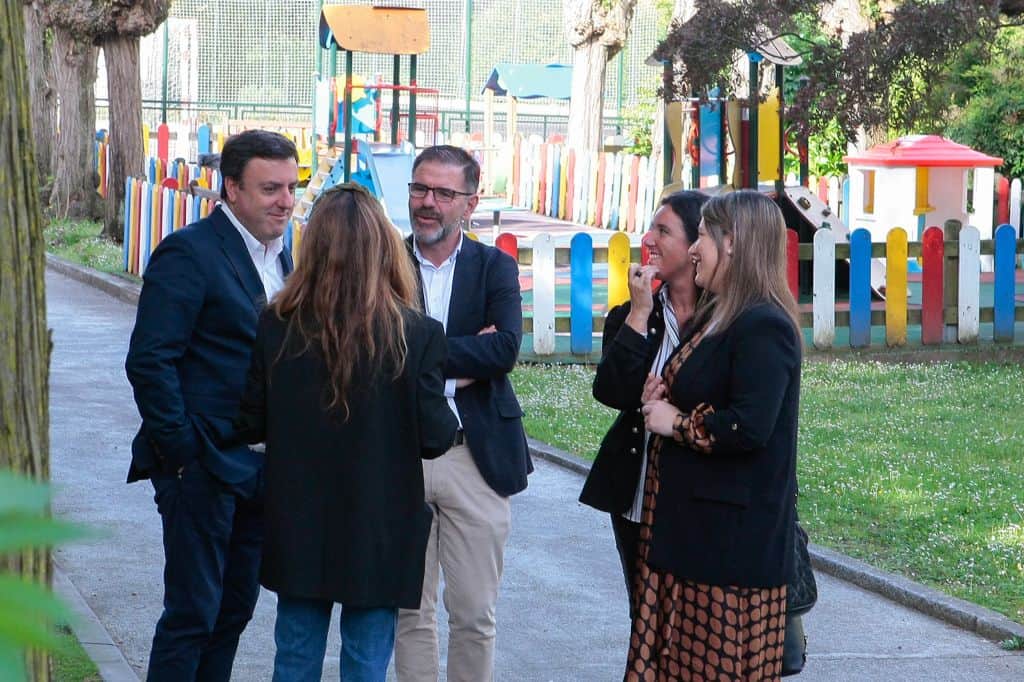 Archivo - Visita del presidente provincial al centro de dia el pasado mes de mayo