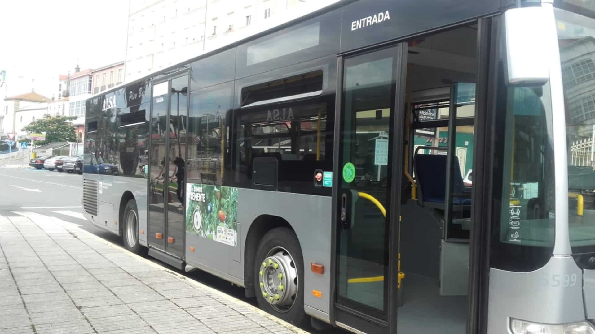 Imagen de archivo de un autobús urbano de Ferrol | CEDIDA