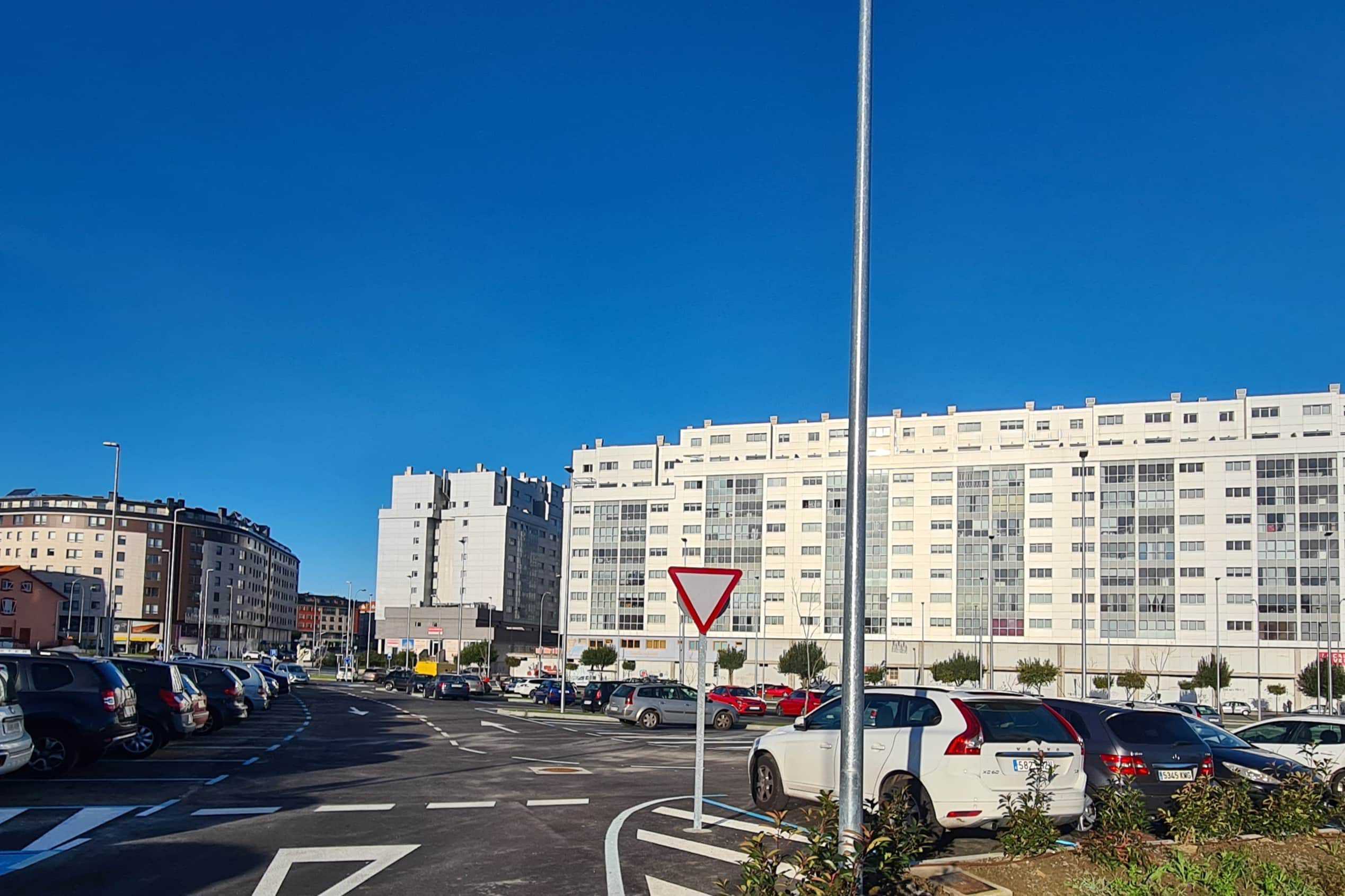 Nuevo estacionamiento naron