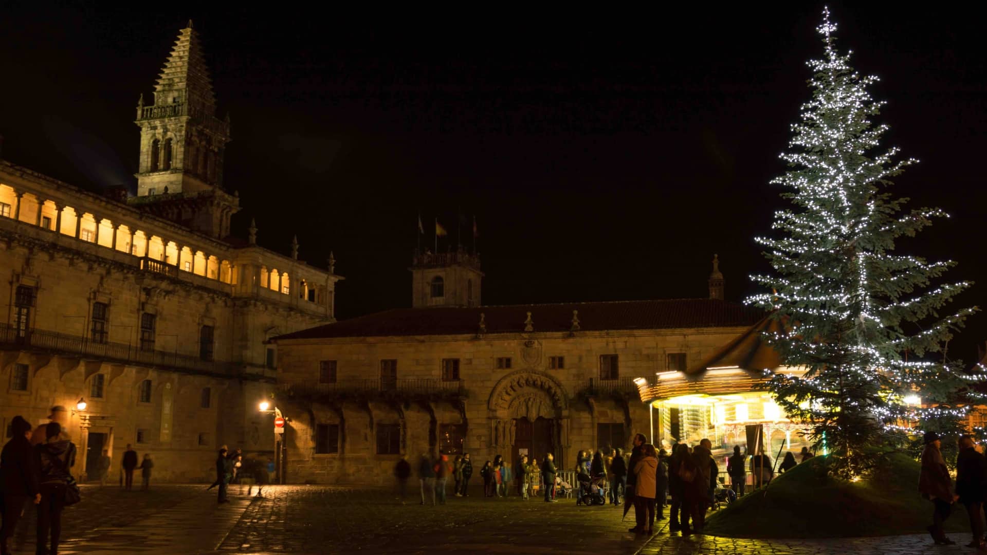 Decoración navideña en la Praza do Obradoiro | CEDIDA