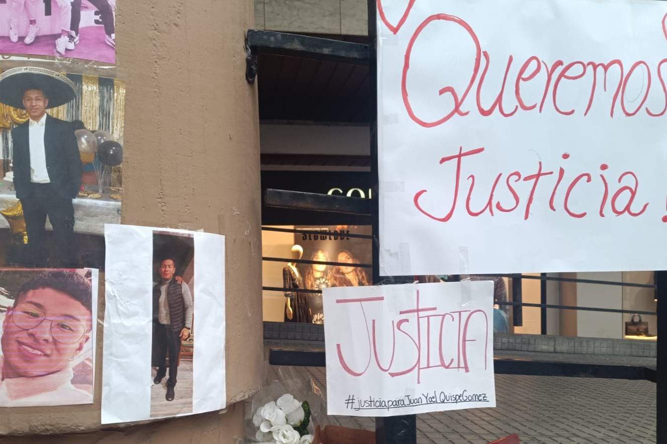 Altar en la zona del asesinato